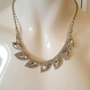 Necklace & Earring matching set